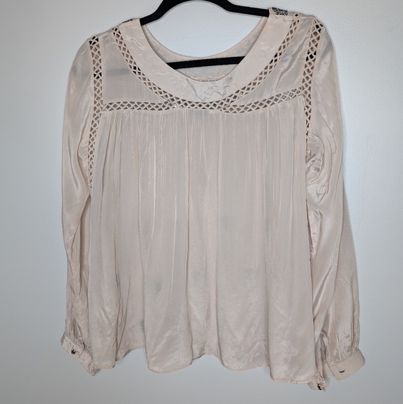 Label Ritu Kumar Flowy Cream Top With Black Beading sz L - Picture 2 of 10